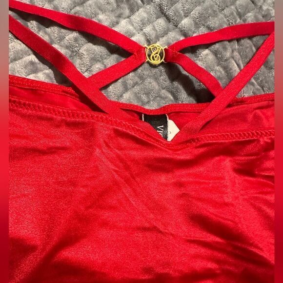 Victoria's Secret VERY SEXY
So Obsessed Strappy Cheeky Panty Medium Lips… - Picture 7 of 15